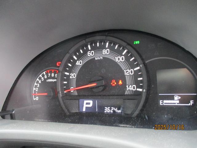 エブリイ ＰＡリミテッド　６型　　４ＷＤ　キーレス　パワーウインドウ　オートライト　スライドドア　４ＷＤ　衝突被害軽減システム　アイドリングストップ　衝突安全ボディ（10枚目）