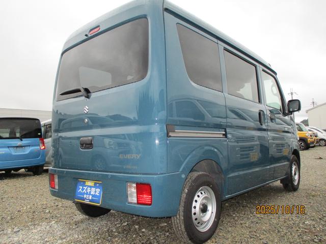 エブリイ ＰＡリミテッド　６型　　４ＷＤ　キーレス　パワーウインドウ　オートライト　スライドドア　４ＷＤ　衝突被害軽減システム　アイドリングストップ　衝突安全ボディ（25枚目）
