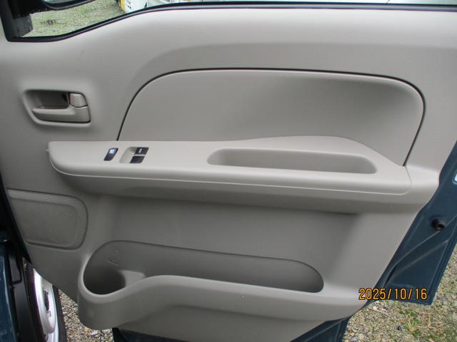 エブリイ ＰＡリミテッド　６型　　４ＷＤ　キーレス　パワーウインドウ　オートライト　スライドドア　４ＷＤ　衝突被害軽減システム　アイドリングストップ　衝突安全ボディ（37枚目）