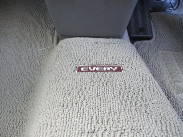 エブリイ ＪＯＩＮターボ　６型　４ＷＤ　モニター付きオーディオ　バックカメラ　オートライト　スライドドア　プッシュスタート　シートヒーター　４ＷＤ　衝突被害軽減システム　アイドリングストップ　衝突安全ボディ　盗難防止システム（59枚目）
