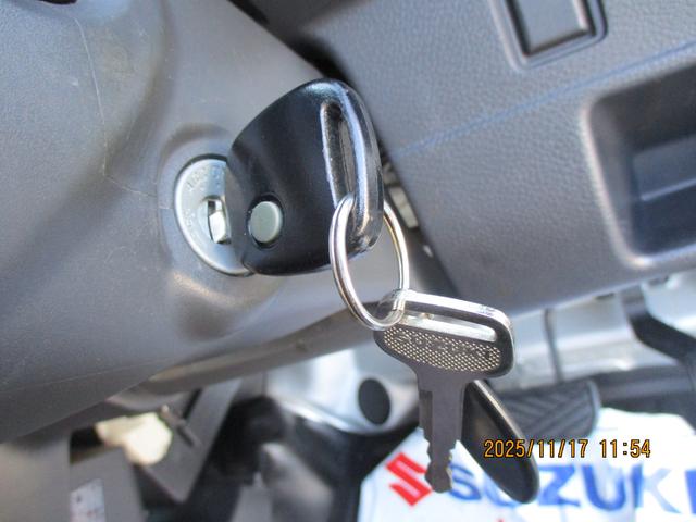 キャリイトラック ＫＸ　２型　ＬＥＤ　キーレス　パワーウインドウ　社外アルミ　４ＷＤ　ワンオーナー　衝突安全ボディ（50枚目）