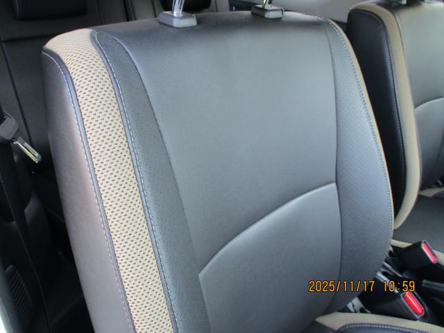 ジムニー ＬＡＮＤ　ＶＥＮＴＵＲＥ　１０型　４ＷＤ　ナビ＆リアカメラ　ドライブレコーダー　バックカメラ　純正ナビ　シートヒーター　４ＷＤ　衝突安全ボディ（6枚目）