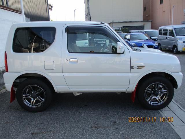 ジムニー ＬＡＮＤ　ＶＥＮＴＵＲＥ　１０型　４ＷＤ　ナビ＆リアカメラ　ドライブレコーダー　バックカメラ　純正ナビ　シートヒーター　４ＷＤ　衝突安全ボディ（17枚目）
