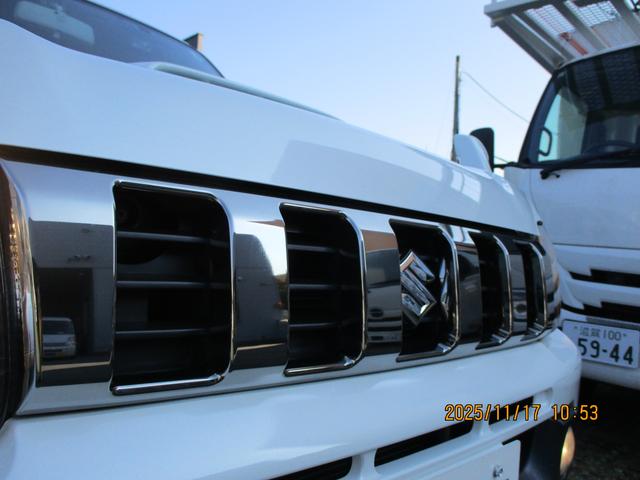 ジムニー ＬＡＮＤ　ＶＥＮＴＵＲＥ　１０型　４ＷＤ　ナビ＆リアカメラ　ドライブレコーダー　バックカメラ　純正ナビ　シートヒーター　４ＷＤ　衝突安全ボディ（32枚目）