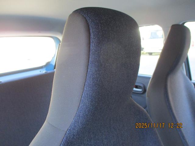 アルト ＨＹＢＲＩＤ　Ｓ　２型　モニター付オーディオ　当社試乗車　バックカメラ　オートライト　シートヒーター　スズキセーフティーサポート　アイドリングストップ　横滑り防止機能　衝突安全ボディ（6枚目）