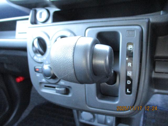 アルト ＨＹＢＲＩＤ　Ｓ　２型　モニター付オーディオ　当社試乗車　バックカメラ　オートライト　シートヒーター　スズキセーフティーサポート　アイドリングストップ　横滑り防止機能　衝突安全ボディ（48枚目）