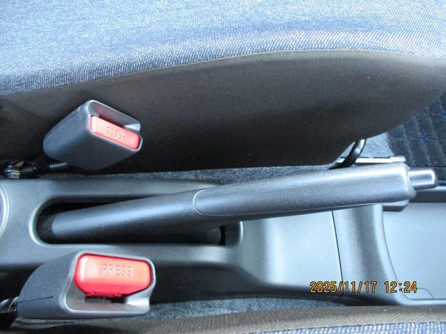 アルト ＨＹＢＲＩＤ　Ｓ　２型　モニター付オーディオ　当社試乗車　バックカメラ　オートライト　シートヒーター　スズキセーフティーサポート　アイドリングストップ　横滑り防止機能　衝突安全ボディ（49枚目）