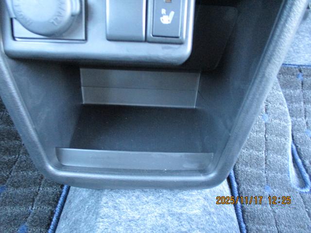 アルト ＨＹＢＲＩＤ　Ｓ　２型　モニター付オーディオ　当社試乗車　バックカメラ　オートライト　シートヒーター　スズキセーフティーサポート　アイドリングストップ　横滑り防止機能　衝突安全ボディ（59枚目）