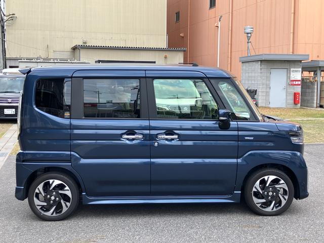 スペーシアカスタム カスタム HYBRID XS 当社試乗車使用 全方位カメラ バックカメラ オートライト Bluetooth スライドドア 純正ナビ プッシュスタート シートヒーター オートエアコン 禁煙車 スズキセーフティーサポート 衝突被害軽減システム アイドリングストップ(22枚目)
