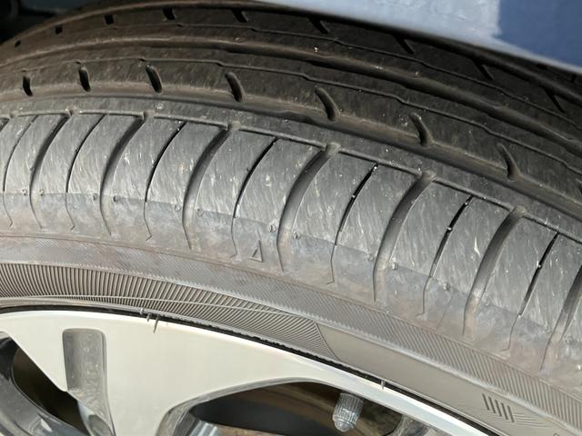 スペーシアカスタム カスタム HYBRID XS 当社試乗車使用 全方位カメラ バックカメラ オートライト Bluetooth スライドドア 純正ナビ プッシュスタート シートヒーター オートエアコン 禁煙車 スズキセーフティーサポート 衝突被害軽減システム アイドリングストップ(26枚目)