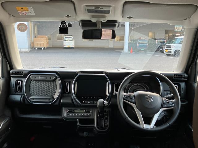 ハスラー Ｊスタイルターボ　ナビ　全方位カメラ付き　シートヒーター付き　バックカメラ　オートライト　Ｂｌｕｅｔｏｏｔｈ　純正ナビ　プッシュスタート　シートヒーター　オートエアコン　スズキセーフティーサポート　衝突被害軽減システム　アイドリングストップ　横滑り防止機能（4枚目）