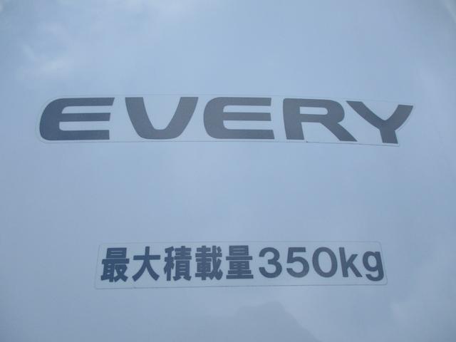 エブリイ ＰＡリミテッド　６型　前後ブレーキサポート　純正ドラレコ　オートライト　衝突被害軽減システム　アイドリングストップ　衝突安全ボディ　横滑り防止機能（76枚目）