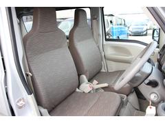 ���Ҥϥ������ʳ��˽л��ľ�ĥǥ����顼�Ȥ��ơ����츩��������䥨�ꥢ�ˡ��ϰ�γ��ͤ˰��������Ǥޤ���ޤ����� 3