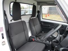 ���Ҥϥ������ʳ��˽л��ľ�ĥǥ����顼�Ȥ��ơ����츩��������䥨�ꥢ�ˡ��ϰ�γ��ͤ˰��������Ǥޤ���ޤ����� 3