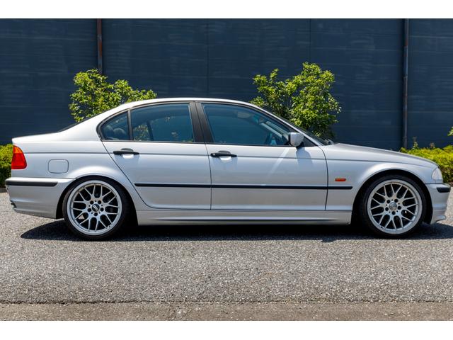 ３１８ｉ　無期限無制限保証付　５ＭＴ　ＢＢＳホイール　左右レカロシート　直６エンジン　車高調　マフラー　ディープコンケープハンドル(25枚目)