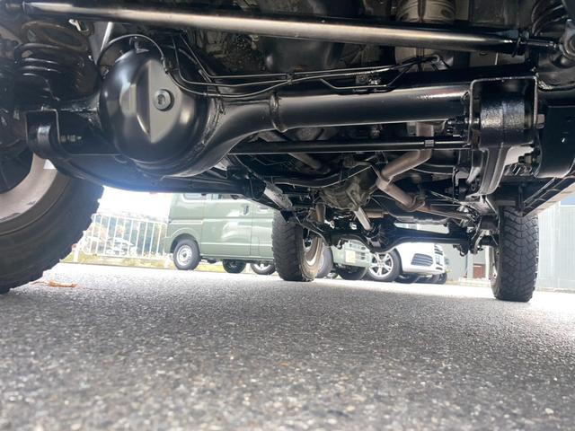 ジムニー ランドベンチャー　リフトアップ　５ＭＴ　ＲＡＹＳ製ホイール　ＭＴタイヤ　ＢＲＩＤＥ製シート　社外ステアリング　社外マフラー　前後ドラレコ（11枚目）