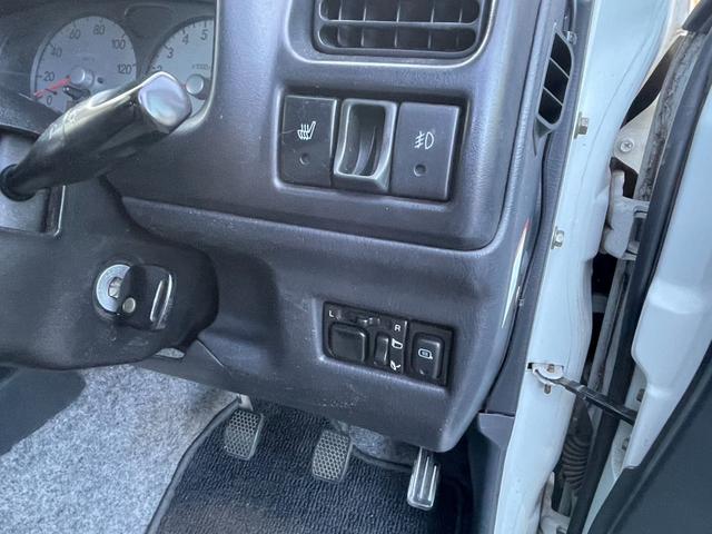 ジムニー ランドベンチャー　リフトアップ　５ＭＴ　ＲＡＹＳ製ホイール　ＭＴタイヤ　ＢＲＩＤＥ製シート　社外ステアリング　社外マフラー　前後ドラレコ（18枚目）