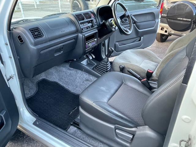 ジムニー ランドベンチャー　リフトアップ　５ＭＴ　ＲＡＹＳ製ホイール　ＭＴタイヤ　ＢＲＩＤＥ製シート　社外ステアリング　社外マフラー　前後ドラレコ（26枚目）