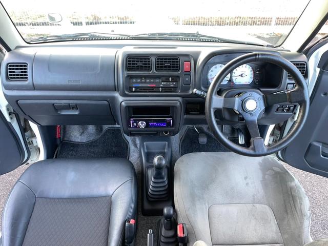 ジムニー ランドベンチャー　リフトアップ　５ＭＴ　ＲＡＹＳ製ホイール　ＭＴタイヤ　ＢＲＩＤＥ製シート　社外ステアリング　社外マフラー　前後ドラレコ（28枚目）