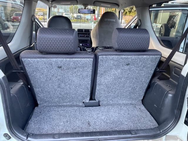 ジムニー ランドベンチャー　リフトアップ　５ＭＴ　ＲＡＹＳ製ホイール　ＭＴタイヤ　ＢＲＩＤＥ製シート　社外ステアリング　社外マフラー　前後ドラレコ（31枚目）