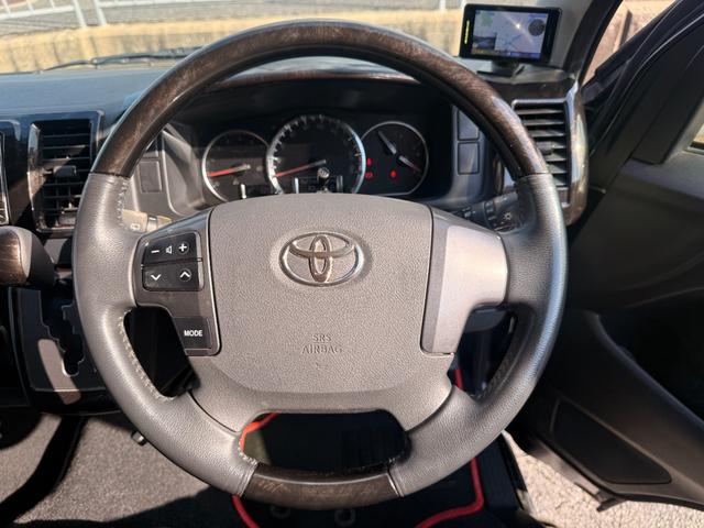 レジアスエースバン スーパーGL ダークプライム カロッツェリアサイバーナビ/シートカバー/ハヤシレーシングAW/禁煙車/レーダー/ドラレコ/ETC/バイザー・エンブレムハイエース仕様(25枚目)