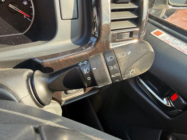 レジアスエースバン スーパーGL ダークプライム カロッツェリアサイバーナビ/シートカバー/ハヤシレーシングAW/禁煙車/レーダー/ドラレコ/ETC/バイザー・エンブレムハイエース仕様(27枚目)