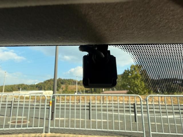 レジアスエースバン スーパーGL ダークプライム カロッツェリアサイバーナビ/シートカバー/ハヤシレーシングAW/禁煙車/レーダー/ドラレコ/ETC/バイザー・エンブレムハイエース仕様(45枚目)