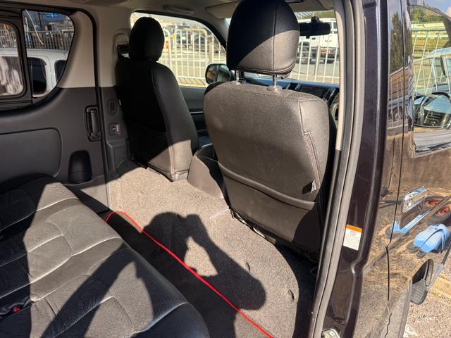 レジアスエースバン スーパーGL ダークプライム カロッツェリアサイバーナビ/シートカバー/ハヤシレーシングAW/禁煙車/レーダー/ドラレコ/ETC/バイザー・エンブレムハイエース仕様(57枚目)