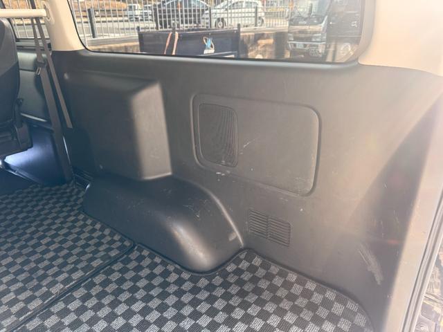 レジアスエースバン スーパーGL ダークプライム カロッツェリアサイバーナビ/シートカバー/ハヤシレーシングAW/禁煙車/レーダー/ドラレコ/ETC/バイザー・エンブレムハイエース仕様(64枚目)