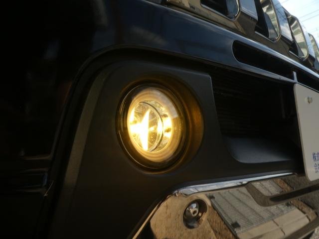 ランドベンチャー カロッツェリアサイバーナビ フルセグTV ETC 社外LEDヘッドランプ フォグランプ 4WD 5MT 専用合皮シート 前席Sヒーター プライバシーガラス スペアキー 保証書 取扱説明書 JB23W(30枚目)
