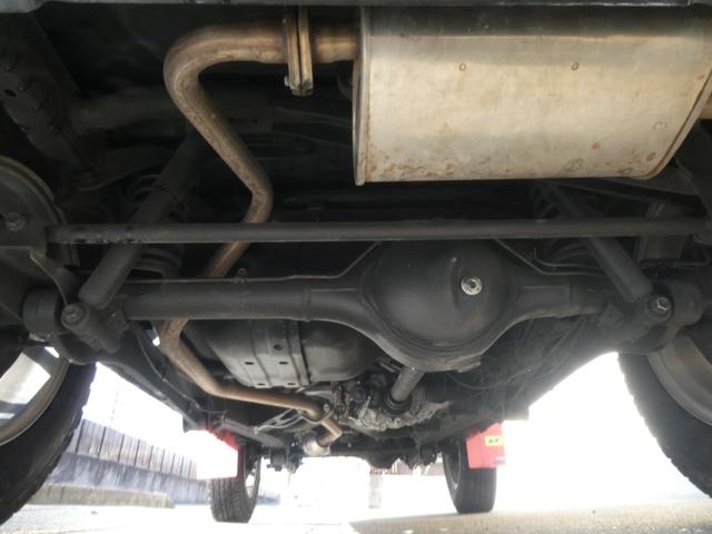 ランドベンチャー カロッツェリアサイバーナビ フルセグTV ETC 社外LEDヘッドランプ フォグランプ 4WD 5MT 専用合皮シート 前席Sヒーター プライバシーガラス スペアキー 保証書 取扱説明書 JB23W(36枚目)