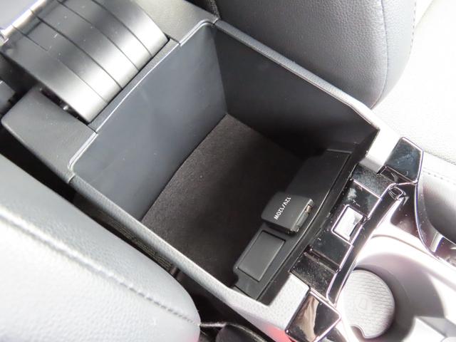 カローラクロス ハイブリッド Z 1オーナーユーザー様買取禁煙車 ラブクロス(フロントフェイスキット&OVフェンダー,純正202塗装塗り分け)新品TOYOタイヤオープンカントリーH/TII トヨタTM PVM Aパーク Gコーティング(29枚目)