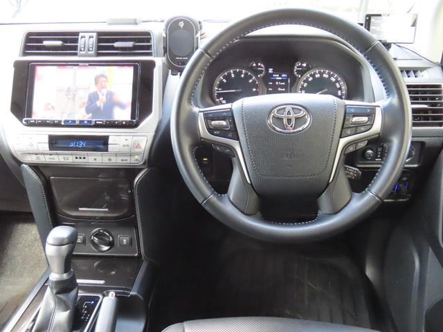 ランドクルーザープラド ＴＸ　Ｌパッケージ・ブラックエディション　１オーナーユーザー様買取禁煙車　２インチリフトＵＰ　ＤＦ１７ＡＷ　ＢＦグッドリッチＡ／Ｔ　ＳＲ　７人乗り　アルパイン９インチナビＴＶ　　Ｂカメラ　ルーフキャリア　ヒッチメンバー　Ｓヒーター／エアコン（13枚目）