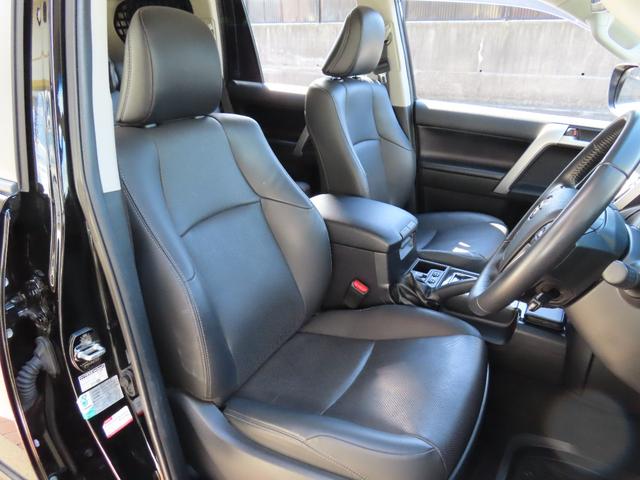 ランドクルーザープラド ＴＸ　Ｌパッケージ・ブラックエディション　１オーナーユーザー様買取禁煙車　２インチリフトＵＰ　ＤＦ１７ＡＷ　ＢＦグッドリッチＡ／Ｔ　ＳＲ　７人乗り　アルパイン９インチナビＴＶ　　Ｂカメラ　ルーフキャリア　ヒッチメンバー　Ｓヒーター／エアコン（34枚目）