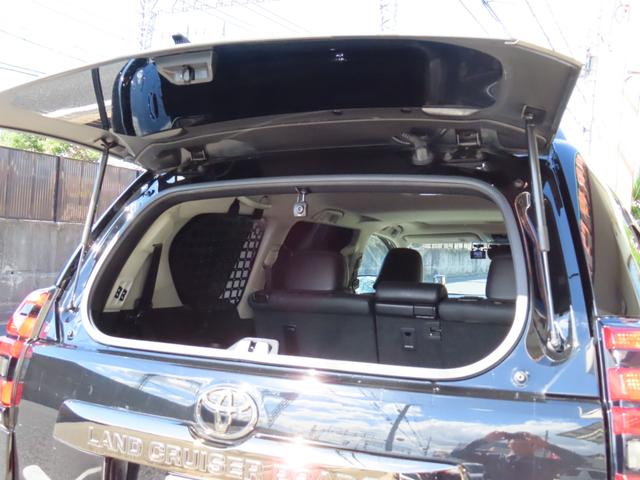 ランドクルーザープラド ＴＸ　Ｌパッケージ・ブラックエディション　１オーナーユーザー様買取禁煙車　２インチリフトＵＰ　ＤＦ１７ＡＷ　ＢＦグッドリッチＡ／Ｔ　ＳＲ　７人乗り　アルパイン９インチナビＴＶ　　Ｂカメラ　ルーフキャリア　ヒッチメンバー　Ｓヒーター／エアコン（50枚目）