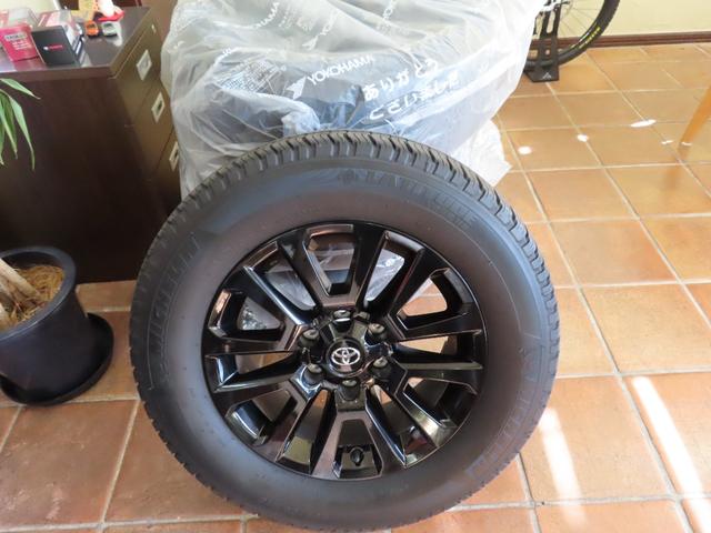 ランドクルーザープラド ＴＸ　Ｌパッケージ・ブラックエディション　１オーナーユーザー様買取禁煙車　２インチリフトＵＰ　ＤＦ１７ＡＷ　ＢＦグッドリッチＡ／Ｔ　ＳＲ　７人乗り　アルパイン９インチナビＴＶ　　Ｂカメラ　ルーフキャリア　ヒッチメンバー　Ｓヒーター／エアコン（64枚目）