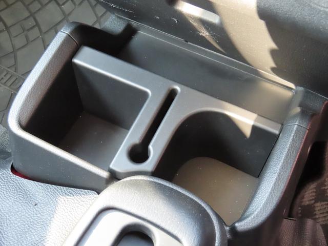 ハイゼットトラック ジャンボエクストラ　１オーナーユーザー様買取禁煙車　スマートアシスト　Ｃソナー　ケンウッドナビＴＶ　ＣＤ／ＤＶＤ／Ｂｌｕｅｔｏｏｔｈ　Ｂカメラ　前後ドラレコ　デフロック　ＬＥＤヘッド　純正マット＆バイザー　荷台マット（22枚目）