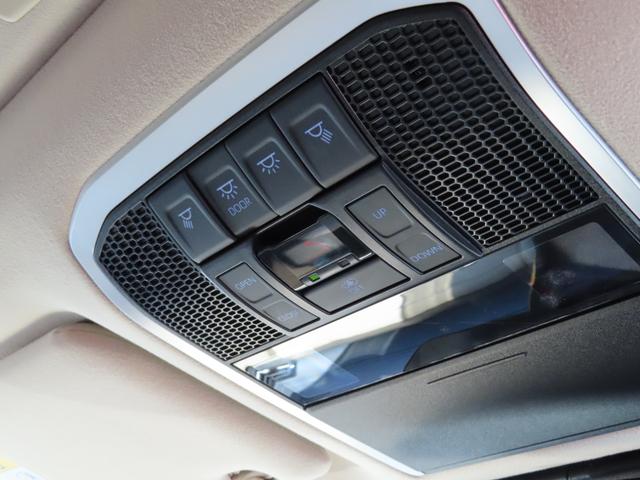 当店展示車両をご覧いただきありがとうございます。展示車両以外にも随時たくさんの買取車両の入庫がございますのでお客様にぴったりの一台が見つかるかもしれません。是非一度ご連絡をお待ちしております☆