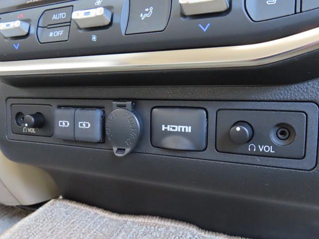 １オーナー車のユーザー買取車とは前オーナー様の記録簿が残っていて、車歴がはっきりしていますので安心してお乗り頂けますよ☆取説、保証書、スペアキーもしっかり残っています（＾＿−）−☆