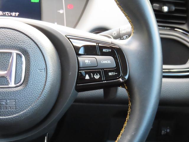 フィット e:HEV RS 1オーナーユーザー様買取禁煙車 9インチワイドCONNECTディスプレー ホンダセンシング ドライブモードスイッチ 専用サスペンション グレープライムスムースコンビシート 3ビュー切替式Rワイドカメラ(20枚目)
