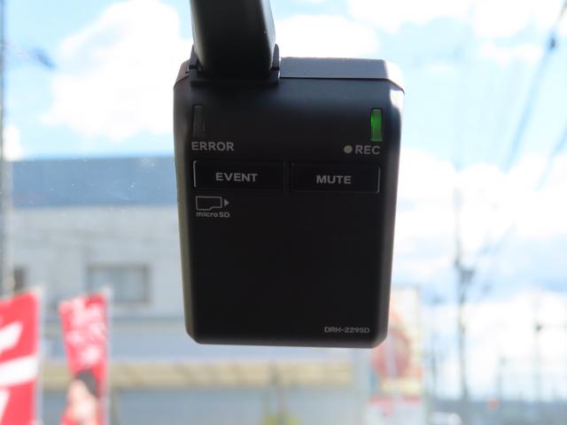 フィット e:HEV RS 1オーナーユーザー様買取禁煙車 9インチワイドCONNECTディスプレー ホンダセンシング ドライブモードスイッチ 専用サスペンション グレープライムスムースコンビシート 3ビュー切替式Rワイドカメラ(25枚目)