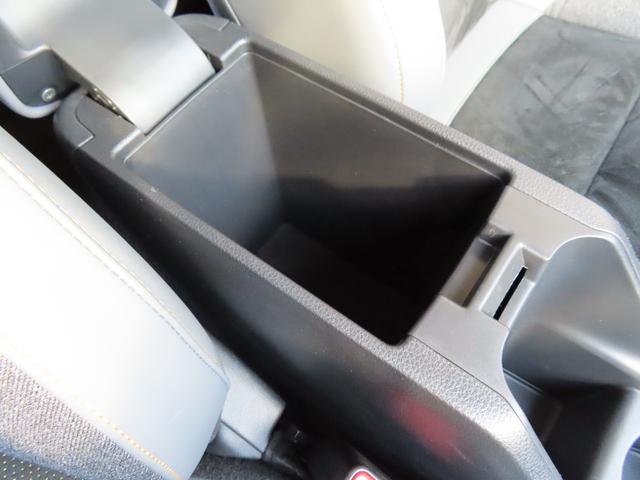 フィット e:HEV RS 1オーナーユーザー様買取禁煙車 9インチワイドCONNECTディスプレー ホンダセンシング ドライブモードスイッチ 専用サスペンション グレープライムスムースコンビシート 3ビュー切替式Rワイドカメラ(29枚目)