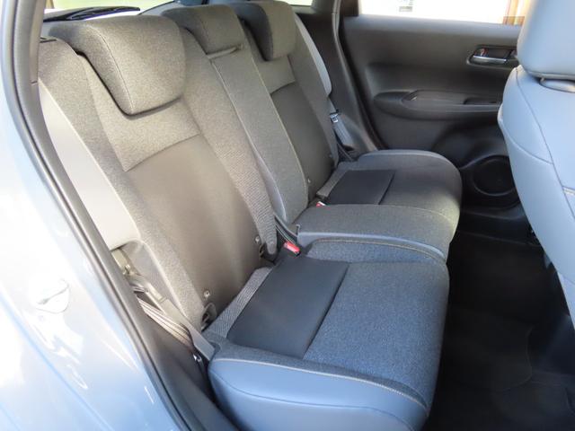 フィット e:HEV RS 1オーナーユーザー様買取禁煙車 9インチワイドCONNECTディスプレー ホンダセンシング ドライブモードスイッチ 専用サスペンション グレープライムスムースコンビシート 3ビュー切替式Rワイドカメラ(32枚目)