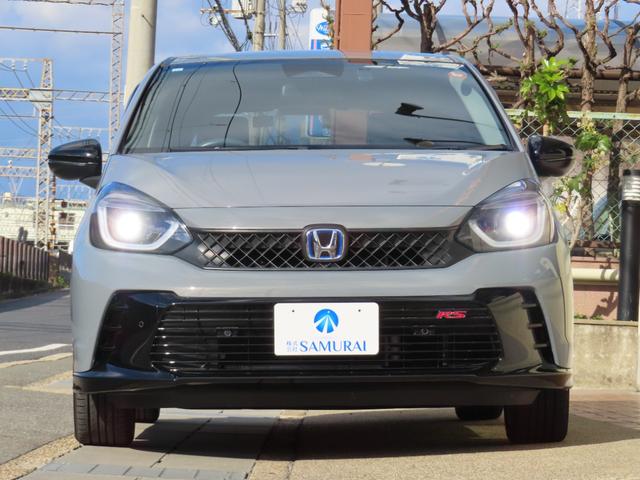 フィット e:HEV RS 1オーナーユーザー様買取禁煙車 9インチワイドCONNECTディスプレー ホンダセンシング ドライブモードスイッチ 専用サスペンション グレープライムスムースコンビシート 3ビュー切替式Rワイドカメラ(44枚目)