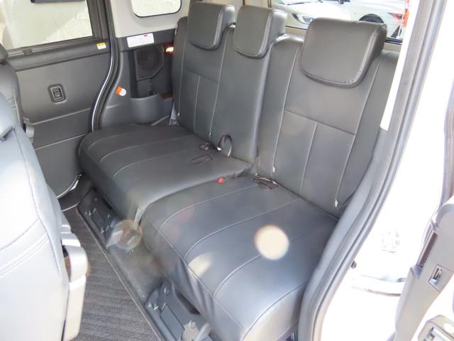 ルーミー カスタムG-T 女性1オーナーユーザー様買取禁煙車 スマアシ(予防安全機能) 純正9インチナビTV CD BT USB/HDMI パノラマビューM 純正12.1後席モニター シートヒーター ドラレコ インテリアイルミ(33枚目)