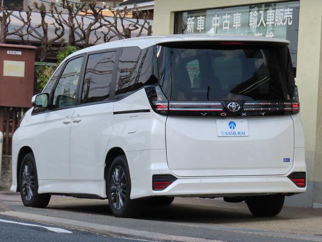 �y���A�N���X�g���t�B�b�N�A���[�g�z��ގ��ɍ��E����Ԃ��Z���T�[�Ō��m���āA���ŋ����Ă����@�\�ł������̏Փ˖h�~�ɖ𗧂@�\�ł���