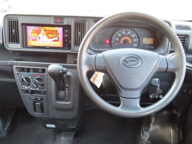 ハイゼットカーゴ ＤＸ　１オーナーユーザー様買取車　ＨＲ　４ＷＤ　ＡＴ　後期　イクリプスフルセグナビＴＶ　ＣＤ　Ｂｌｕｅｔｏｏｔｈ　Ｂカメラ　ＥＴＣ　ＬＥＤヘッド　キーレス　Ｒフィルム　Ｗエアバック　オーバヘッドシェルフ（7枚目）