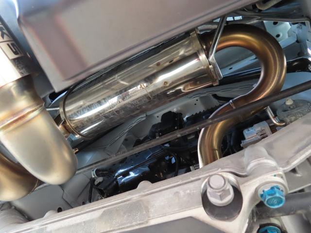 �����X�̍ۂɂ͓d�b�ɂč݌ɂ̊m�F��K�����肢�v���܂��B�ʃ��[�h�ɍ݌ɂ��ړ����Ă���ꍇ�A���Ԍ���̔��ׂ̈ɃI�[�N�V�������Ɉړ��������������܂��̂ŁI���萔�ł����X�������肢�v���܂��B