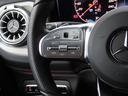 【レーダークルーズコントロール】搭載車です!アクセルを離しても一定速度で走行ができる上に、車間距離も自動で保ちます♪加減速や距離間もスイッチ操作で出来ますので、お出かけじの高速も渋滞もラクラクです♪
