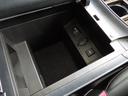 こちらに【電源ソケットorUSBポート】がございます☆スマートフォンの充電やドライブレーダーなどの電源をこちらからとることができます♪